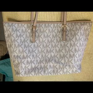 Michael Kors tote